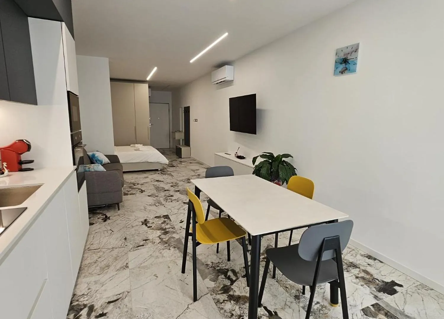 Aliss Appartamenti Negrar 0*,  Italia