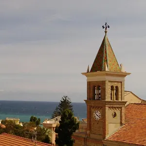 casa-marina-apartment-ligurien-arma-di-taggia-bei-sanremo.hotelitalianriviera.com/